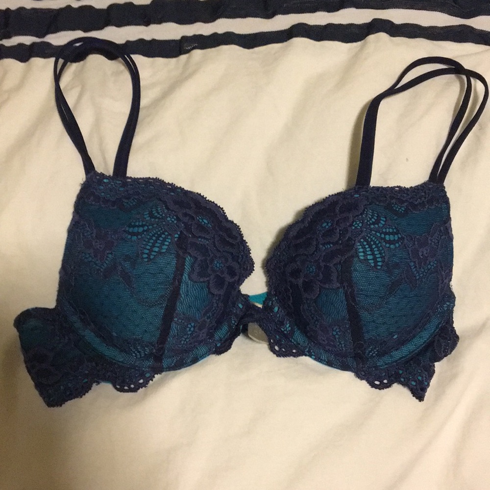 Victoria's secret very sexy push up bra